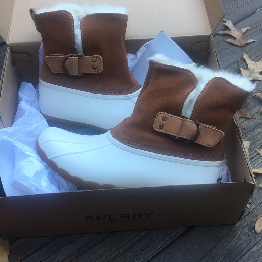 BRAND NEW STILL IN BOX. Sperry Duck Boots